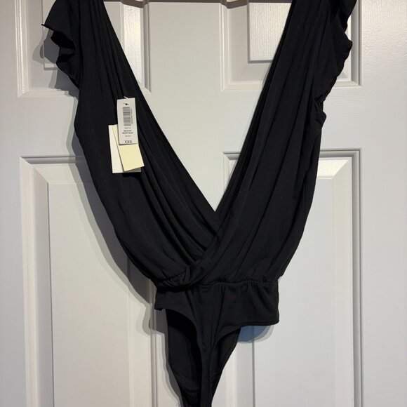 NWT - Wilfred (Aritzia) Nauge Bodysuit (Size: XXS - Black) - Picture 2 of 4